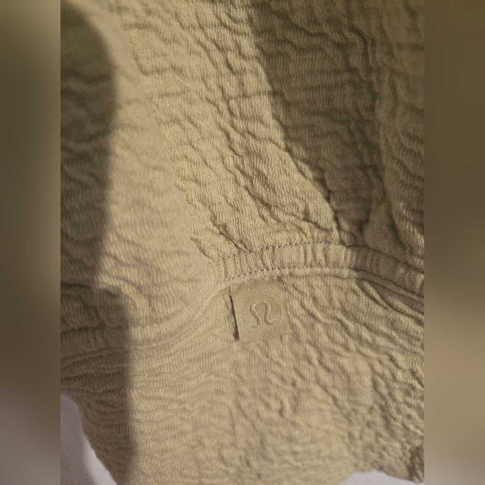 Lululemon Textured  Top - Picture 7 of 7